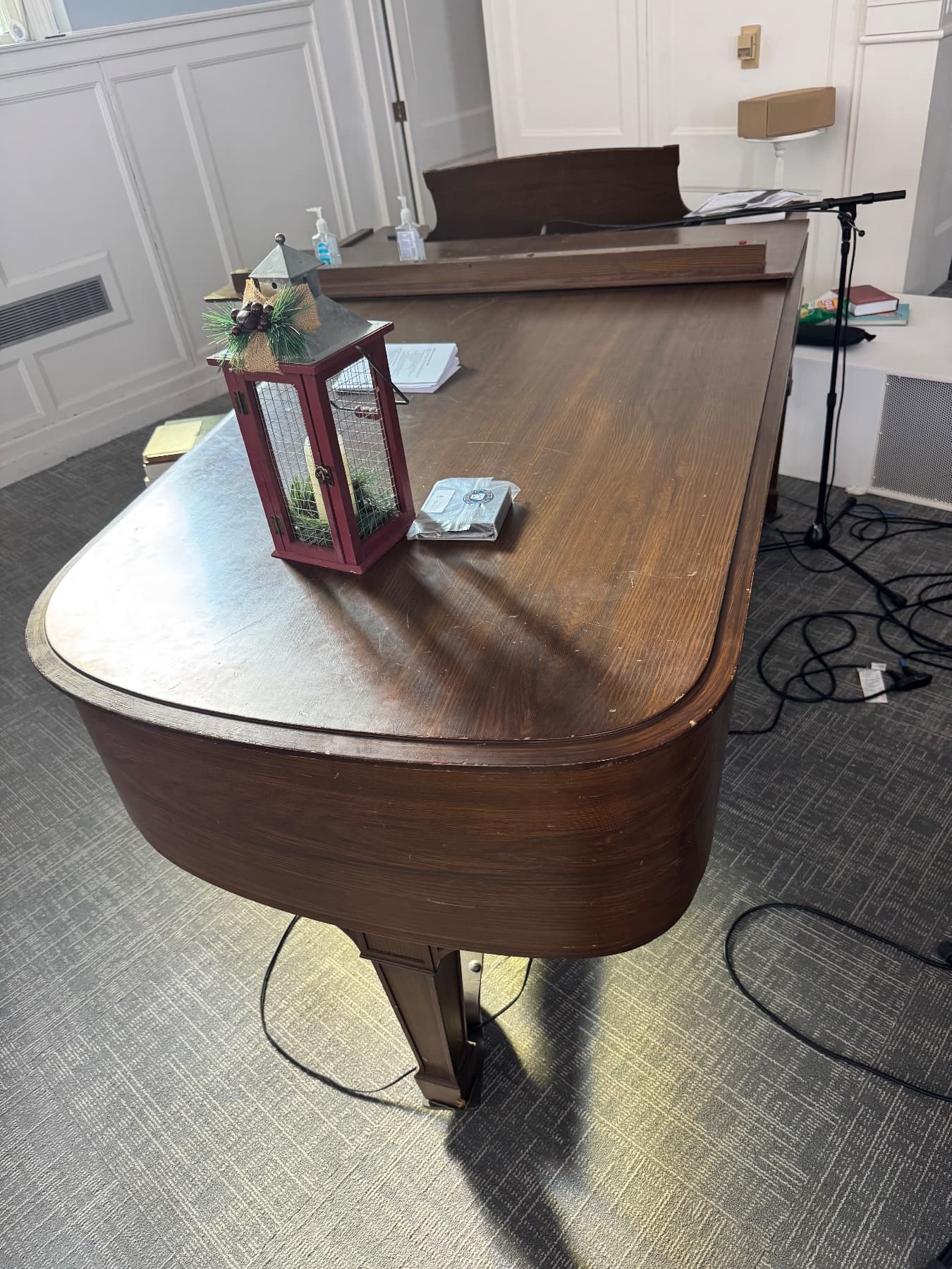 Grand piano tuning